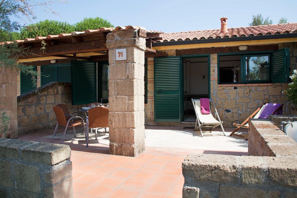 Il Borgo Centro Vacanze Guardistallo Exteriör bild