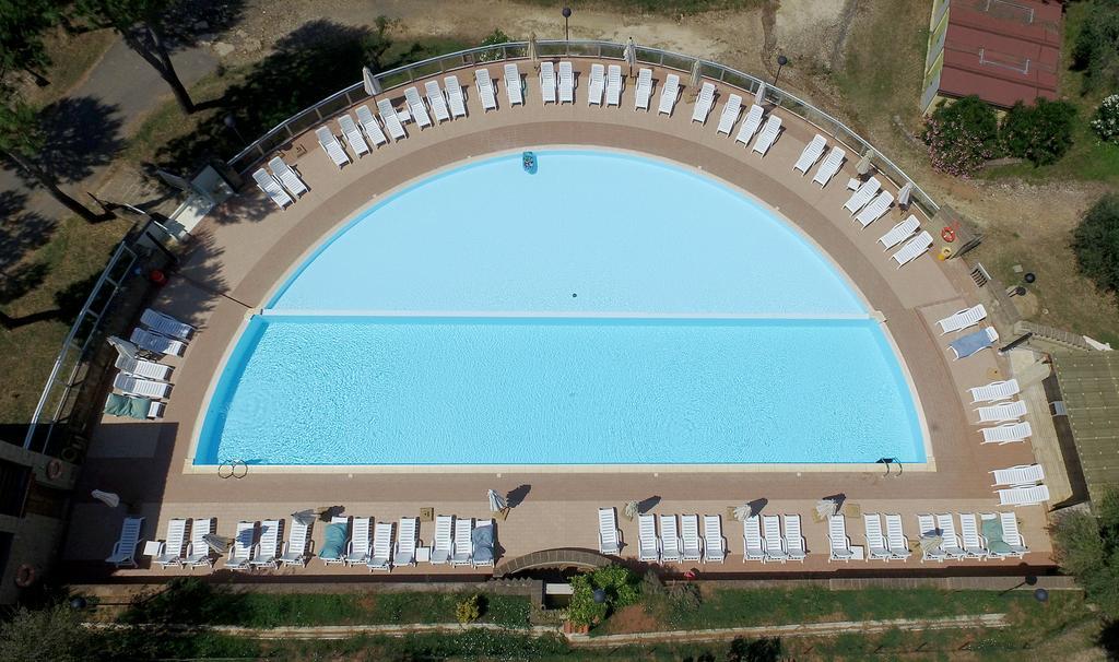 Il Borgo Centro Vacanze Guardistallo Exteriör bild